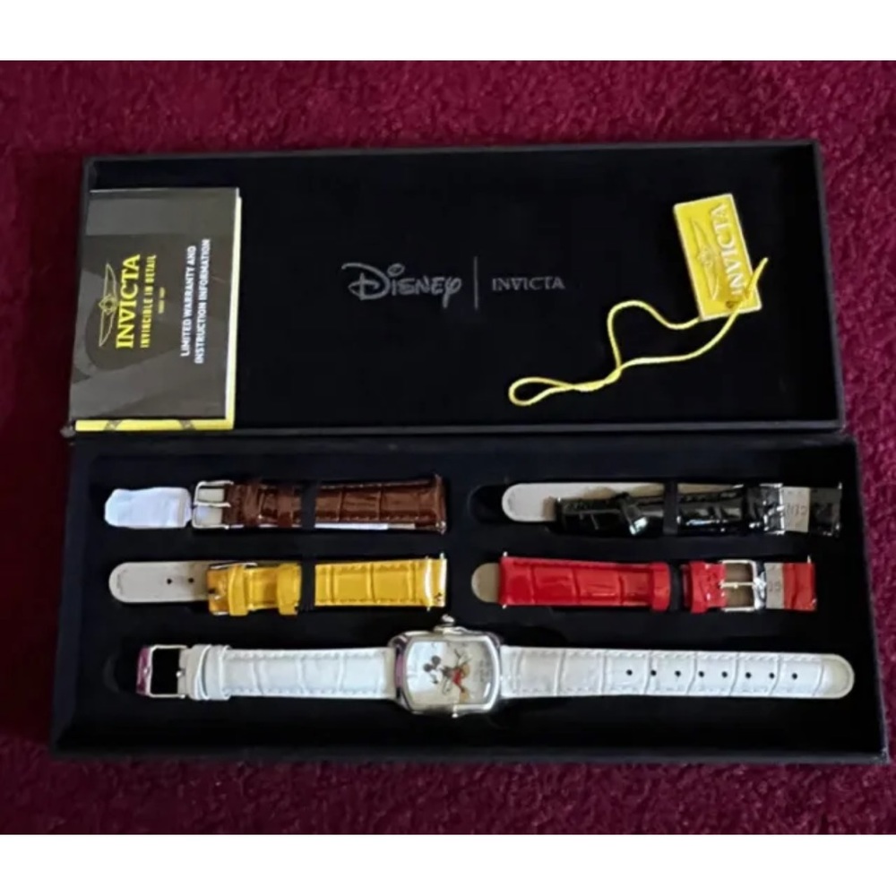 Disney Invicta Limited Edition Ladies Quartz Watch Set W/ 5 Bands Model 25788